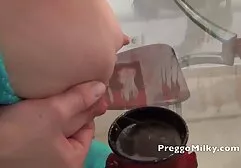 Tätowiertes kostenlos pornis Mädchen