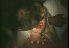 Deutsches free porn lecken Paar fickt mit einer Milf zu dritt