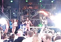 Slutrocknroll Gangbang mit vier kostenlose pornohammer Männern