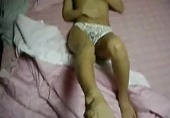 Blonde Milf saugt Buff schwarzen Nieten deutsche gratispornos Schwanz
